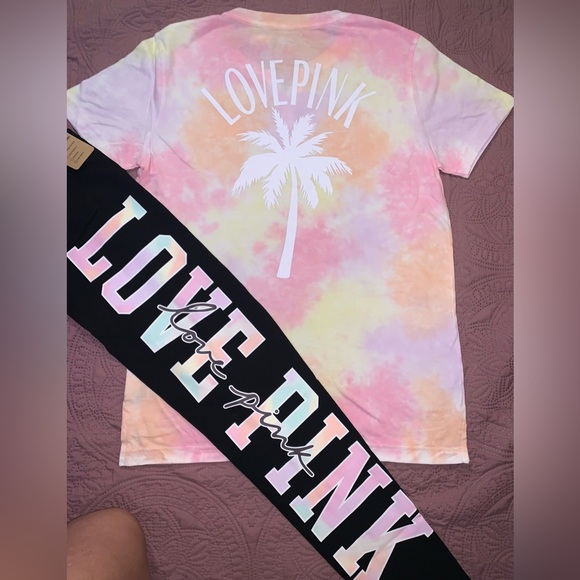 PINK Victoria's Secret Tops - VS Pink 2 Piece NEW SET Tie Dye Campus Henley Palm Tree On Back & Freya Leggings